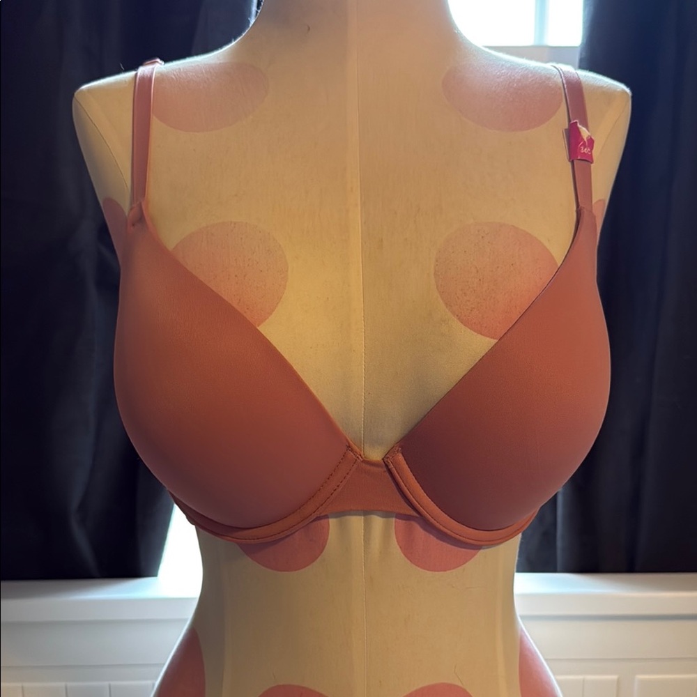 VS PINK Women's Intimates Bra in Pink
